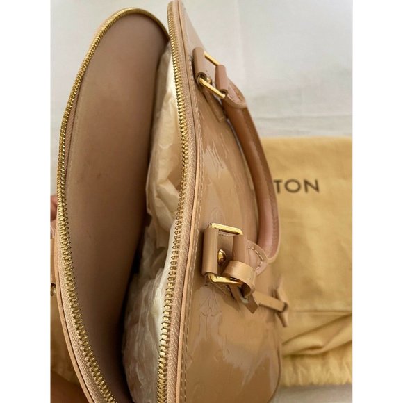 Authentic Louis Vuitton Beige Florentine Monogram Vernis Alma GM Bag Zip - Picture 10 of 12